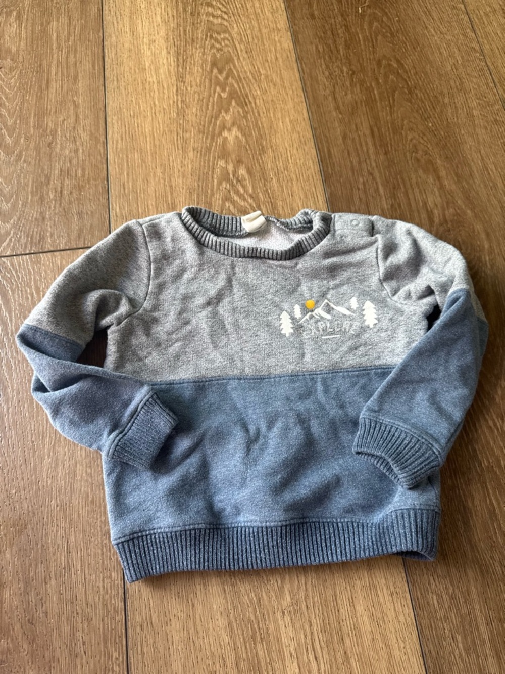 Tucker + Tate Gray and Blue Crewneck Pullover